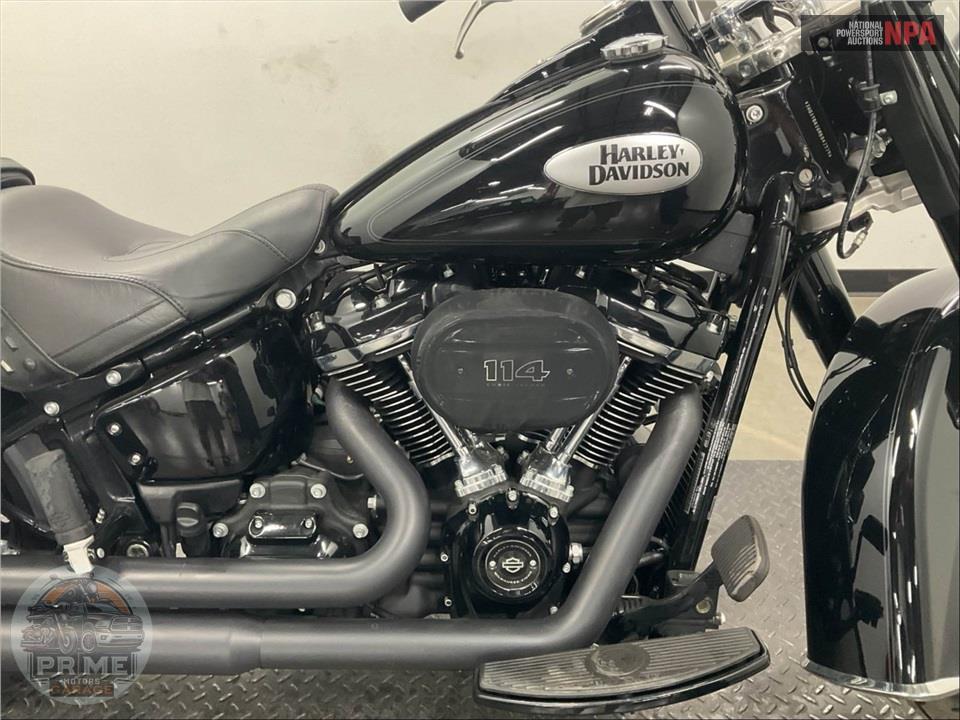 2021 Harley-Davidson FLHCS HERITAGE CLASSIC 114 — фото 6