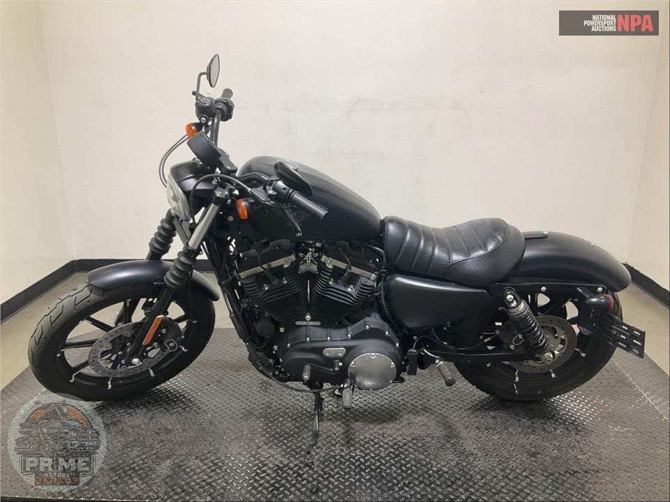 2017 Harley-Davidson XL883N IRON — фото 3