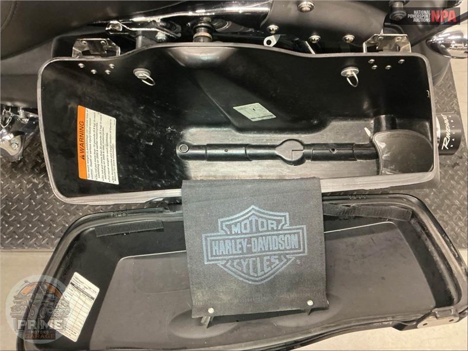 2013 Harley-Davidson FLHX STREET GLIDE — фото 23