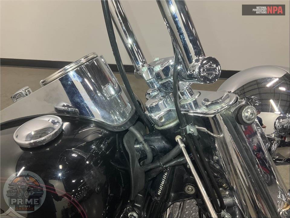 2001 Harley-Davidson FLSTC HERITAGE SOFTAIL CLASSIC — фото 32