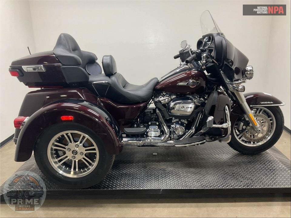 2022 Harley-Davidson FLHTCUTG TRI GLIDE ULTRA CLASSIC — фото 1