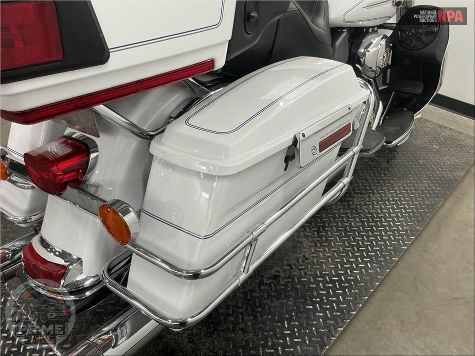2012 Harley-Davidson FLHTCU UL CLSC EL GLIDE — фото 19