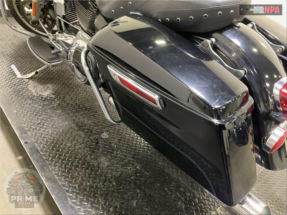 2015 Harley-Davidson FLHR ROAD KING — фото 23