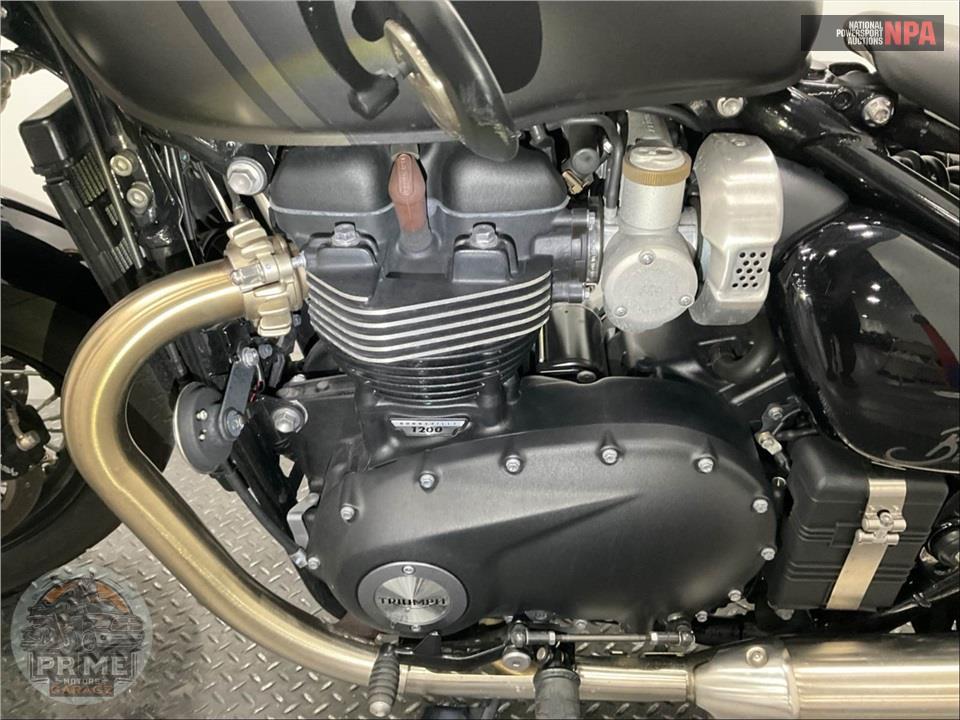 2023 Triumph BONNEVILLE BOBBER — фото 7