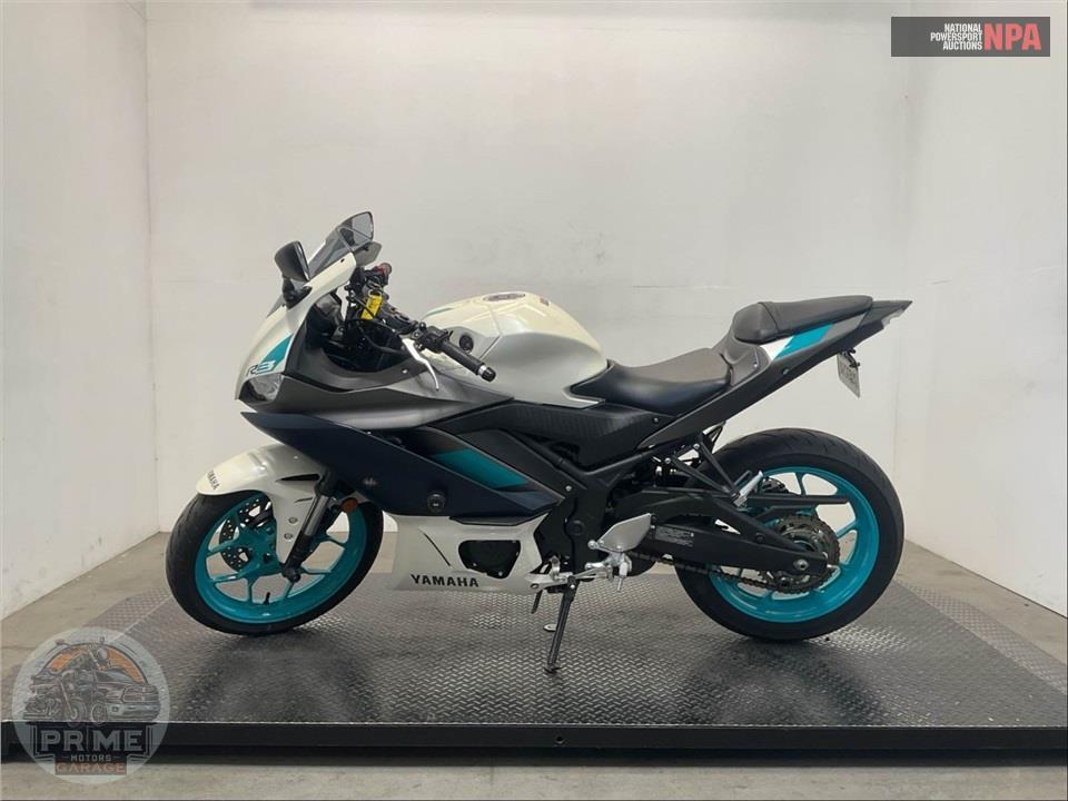 2024 Yamaha YZF-R3 — фото 3