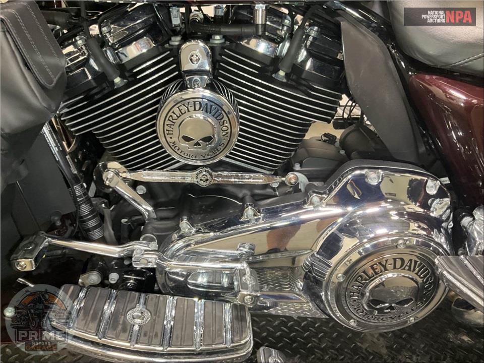 2022 Harley-Davidson FLHTCUTG TRI GLIDE ULTRA CLASSIC — фото 7
