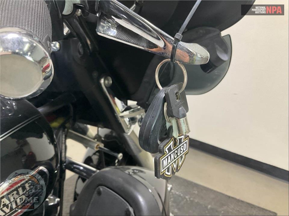 2013 Harley-Davidson FLHTCUTG TRIGLIDE UL CLSC — фото 11