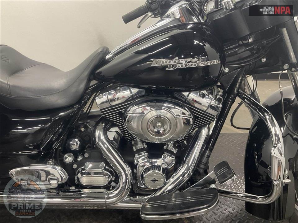 2011 Harley-Davidson FLHX-103 STREET GLIDE — фото 6