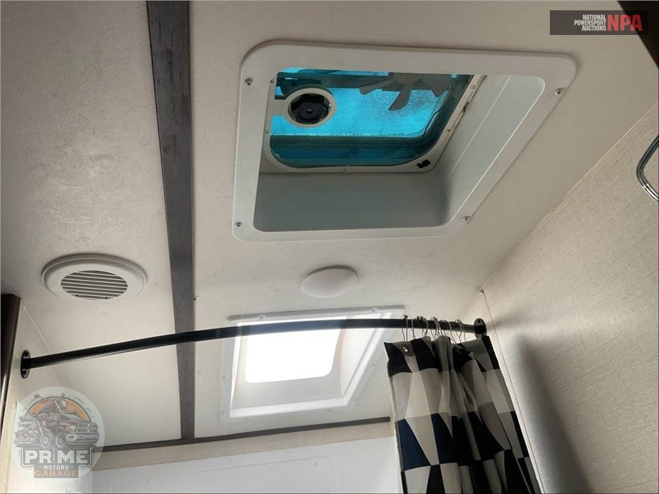 2019 Crossroads Rv M-259 RL - SUNSET TRAIL SUPER LITE SERIES — фото 24