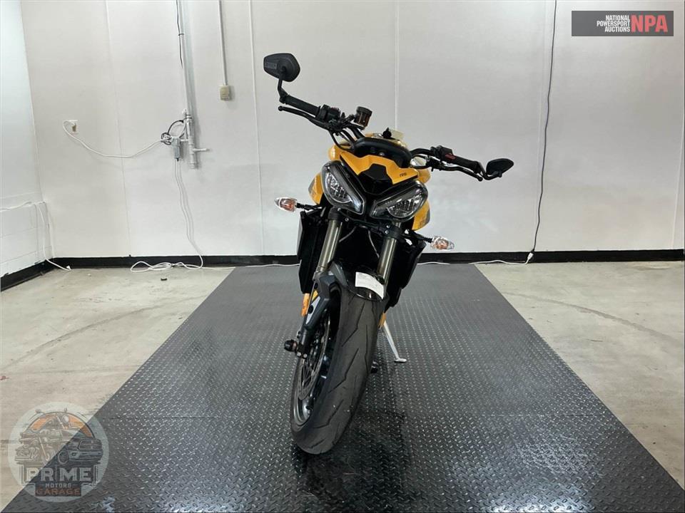 2024 Triumph STREET TRIPLE 765 RS — фото 2