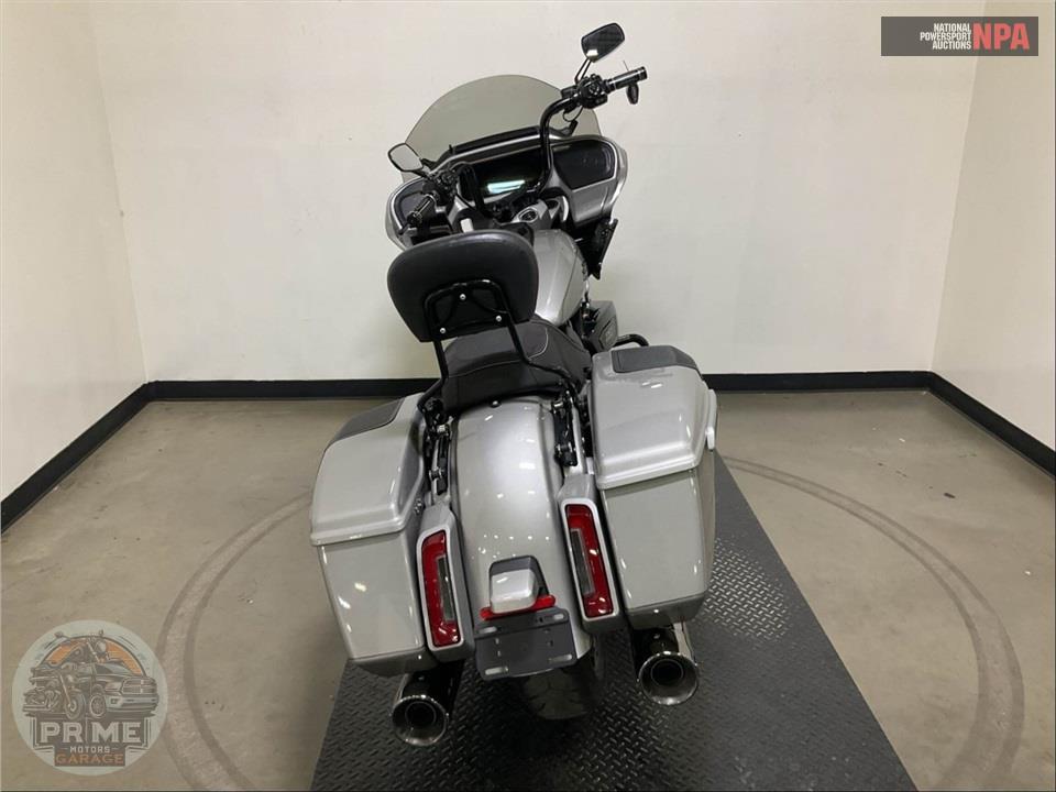 2023 Harley-Davidson FLTRXSE CVO ROAD GLIDE — фото 4