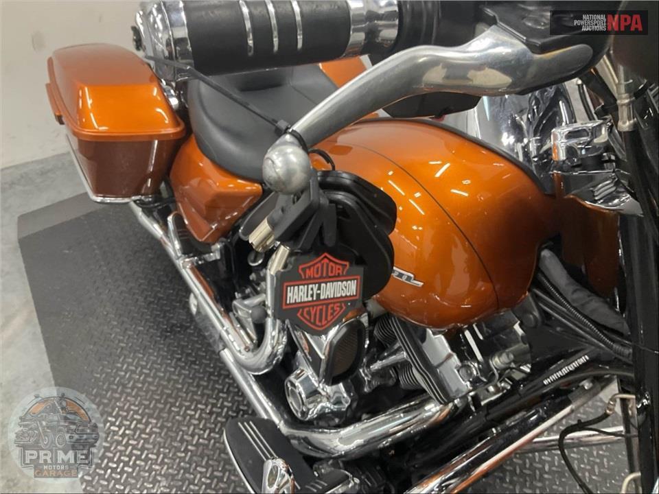 2015 Harley-Davidson FLHXS STREET GLIDE SPECIAL — фото 12