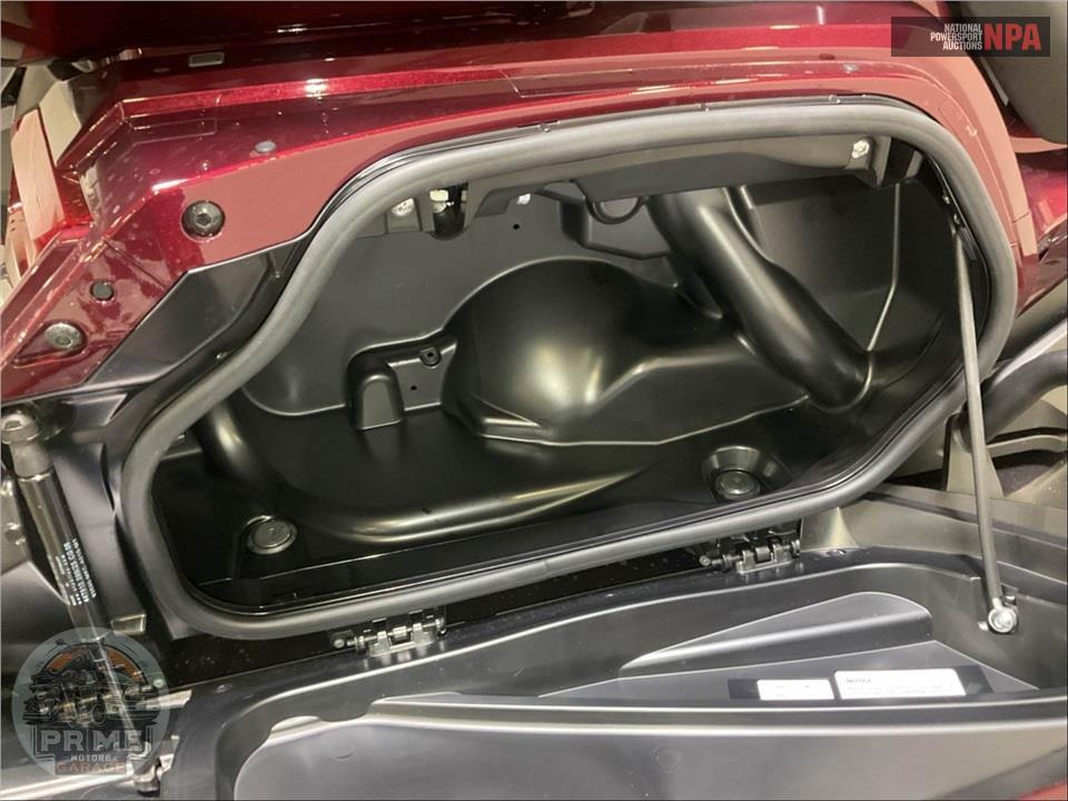 2025 Honda GL1800D GOLDWING TOUR DCT — фото 17