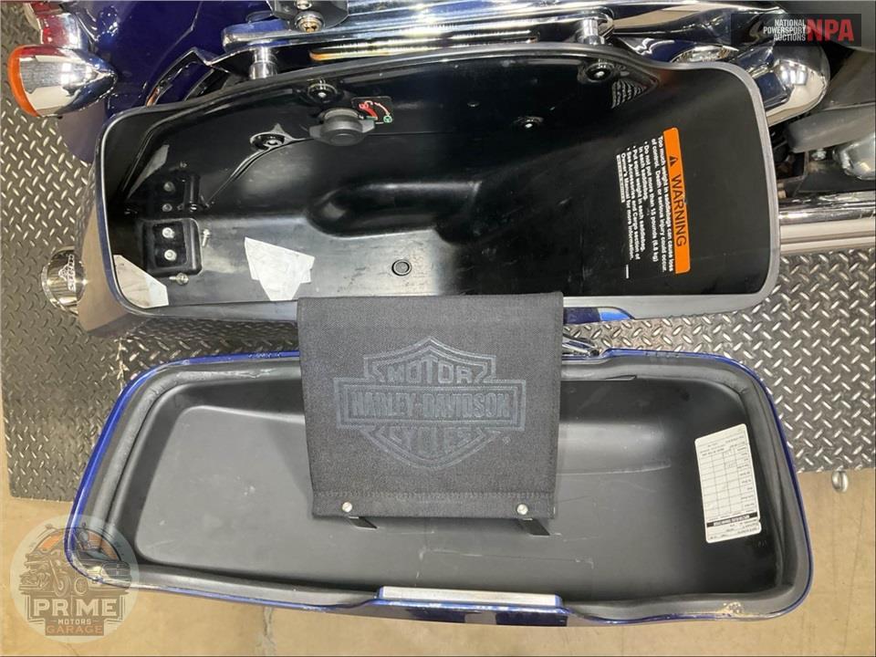 2015 Harley-Davidson FLD-103 DYNA SWITCHBACK — фото 25