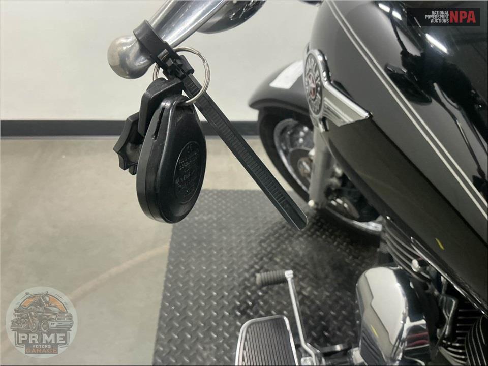 2016 Harley-Davidson FLSTF FAT BOY — фото 13