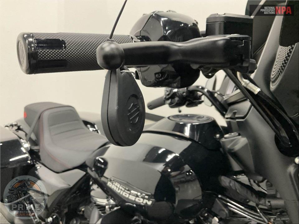 2024 Harley-Davidson FLHX STREET GLIDE — фото 10