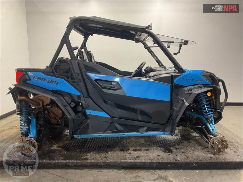 2019 Can-Am MAVERICK SPORT X RC 1000R — фото 1