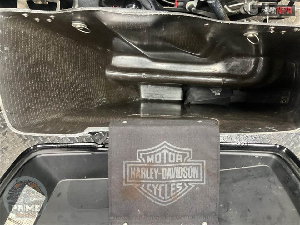 2011 Harley-Davidson FLHX-103 STREET GLIDE — фото 19