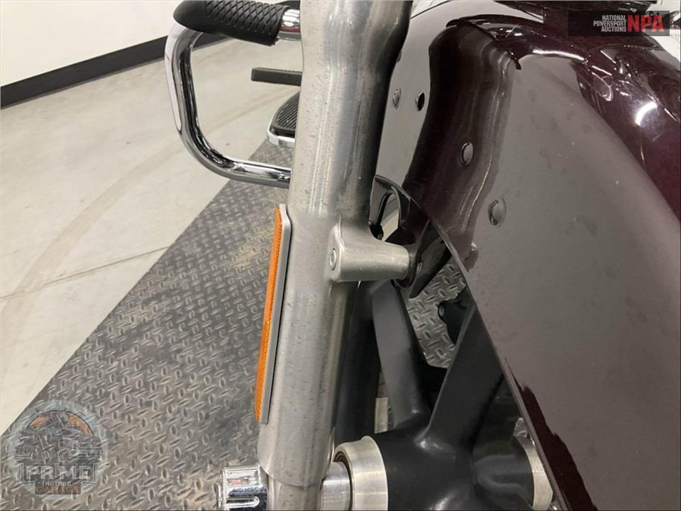 2014 Harley-Davidson FLD-103 DYNA SWITCHBACK — фото 32