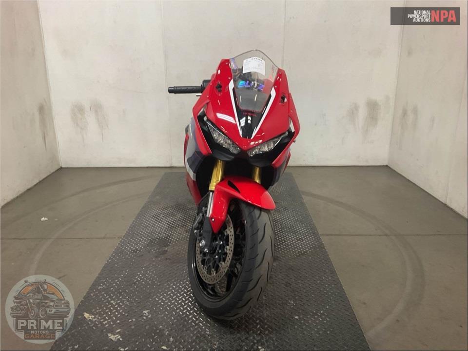 2023 Honda CBR1000RR — фото 2