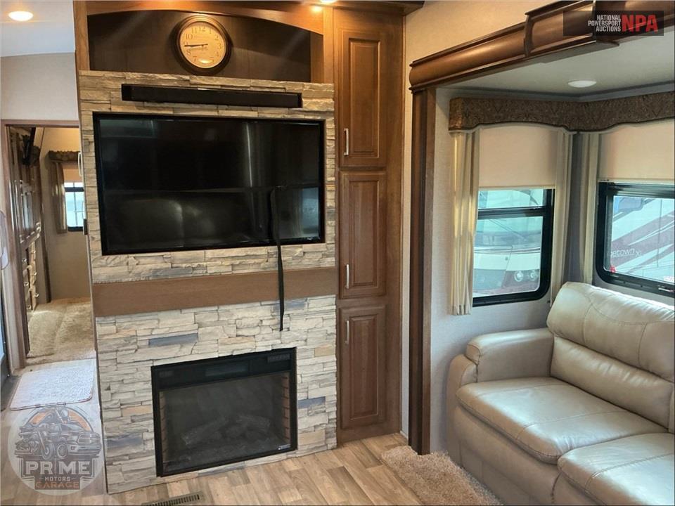 2017 Keystone Rv M-3820 FK MONTANA FIFTH WHEEL SERIES — фото 19