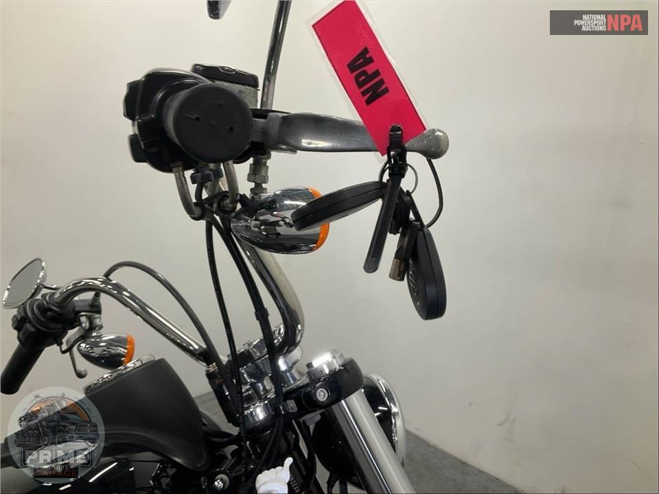 2017 Harley-Davidson FXDB STREET BOB — фото 10