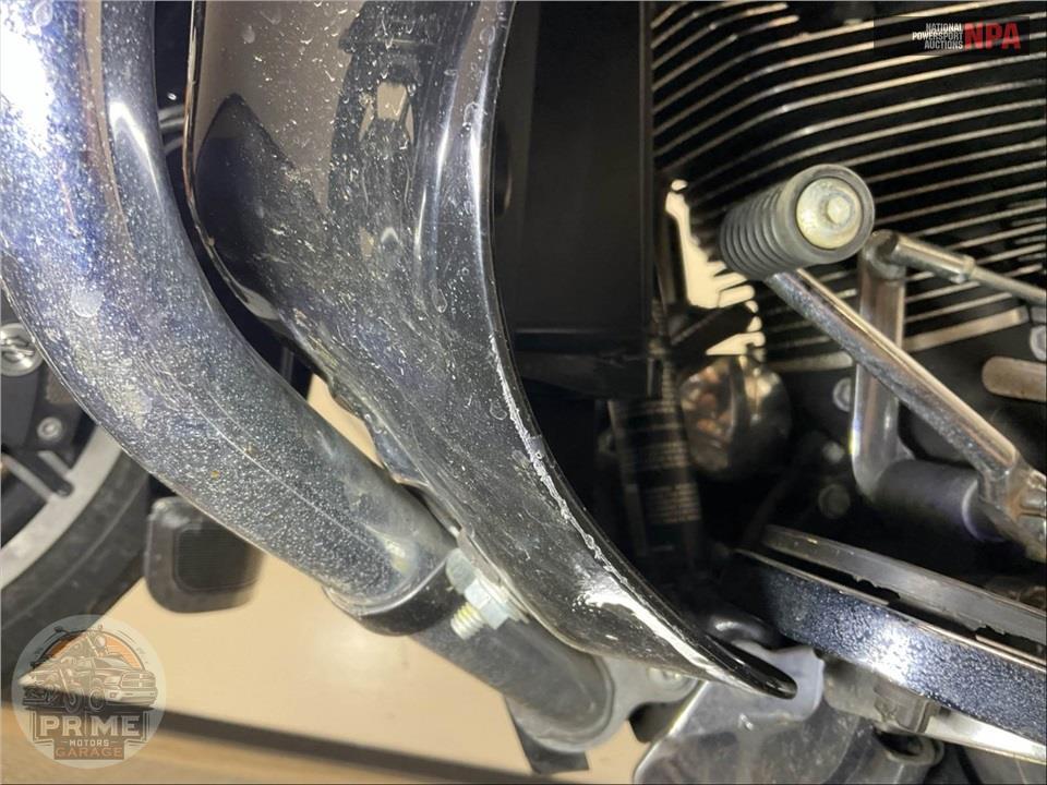 2016 Harley-Davidson FLHTCU ULTRA CLASSIC ELECTRA GLIDE — фото 19