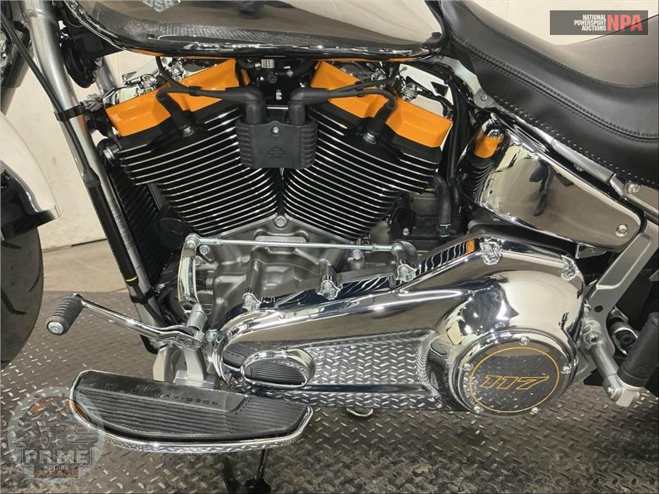 2025 Harley-Davidson FLSTFI SOFTAIL FAT BOY GRAY GHOST — фото 7