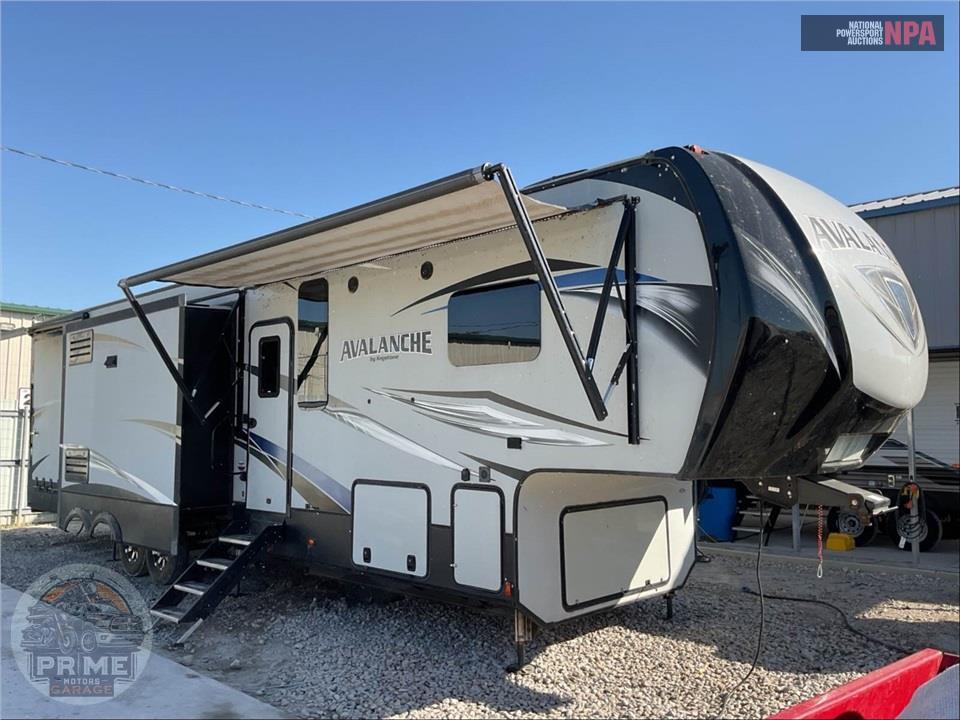 2018 Keystone Rv M-385 BG - AVALANCHE FIFTH WHEEL SERIES — фото 1
