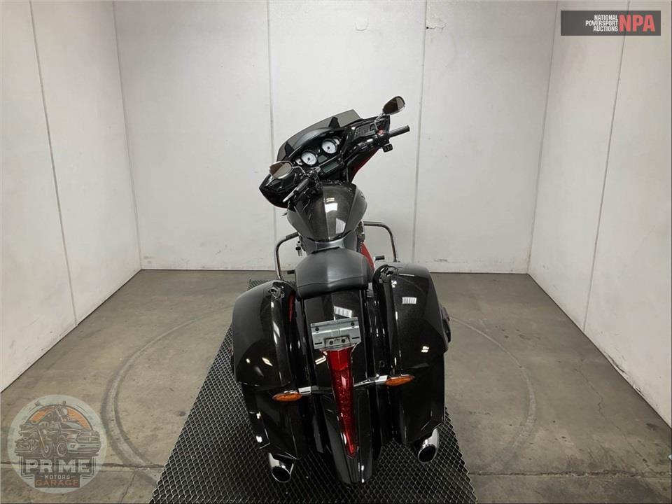 2016 Victory Motorcycles MAGNUM — фото 4