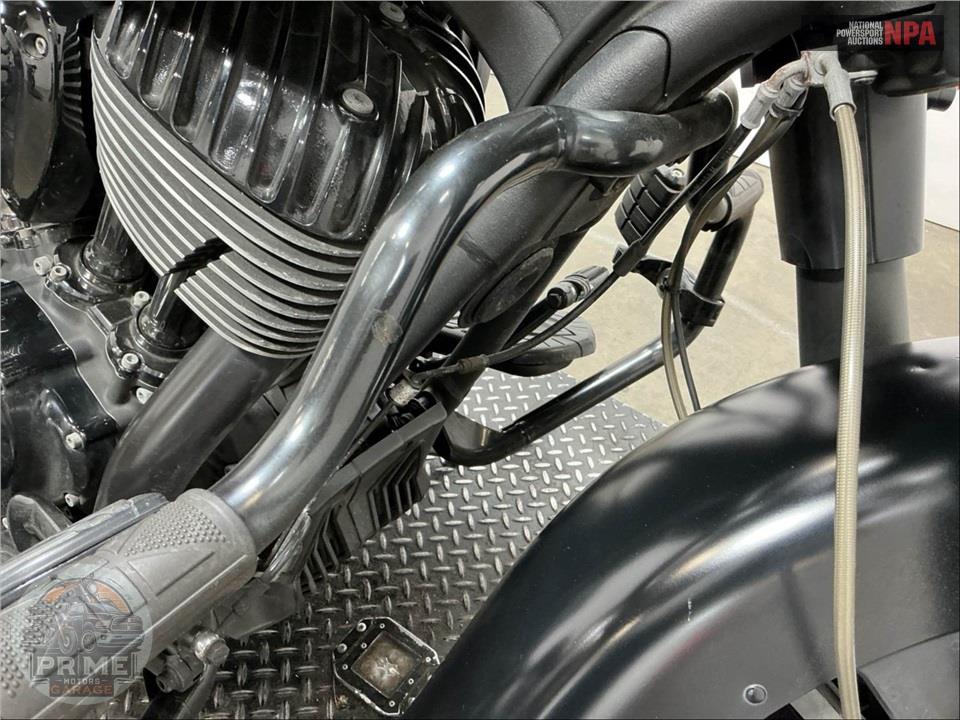 2019 Indian Motorcycle SPRINGFIELD DARK HORSE (THUNDER BLACK SMOKE) — фото 12