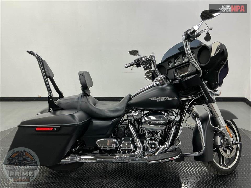 2017 Harley-Davidson FLHXS STREET GLIDE SPECIAL — фото 1