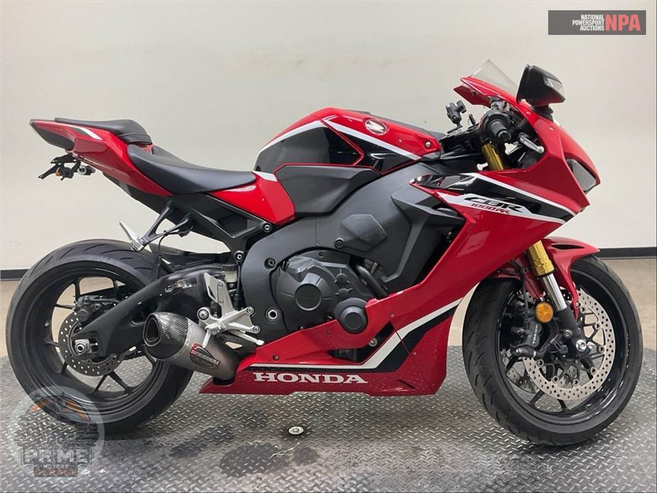 2018 Honda CBR1000RR — фото 1