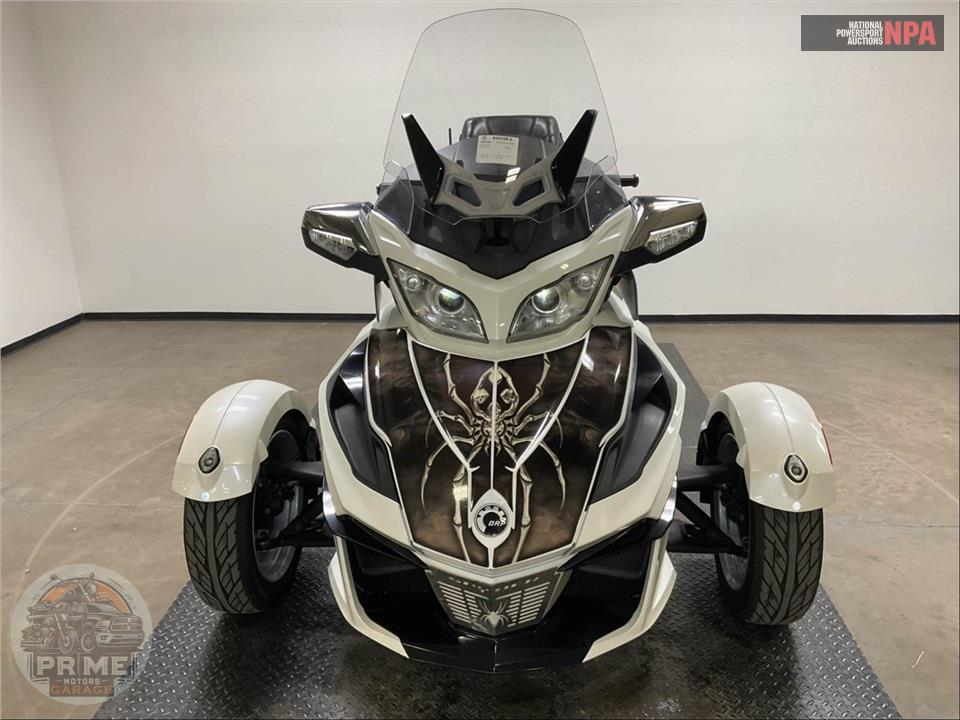 2015 Can-Am Spyder RT- SE6 — фото 2