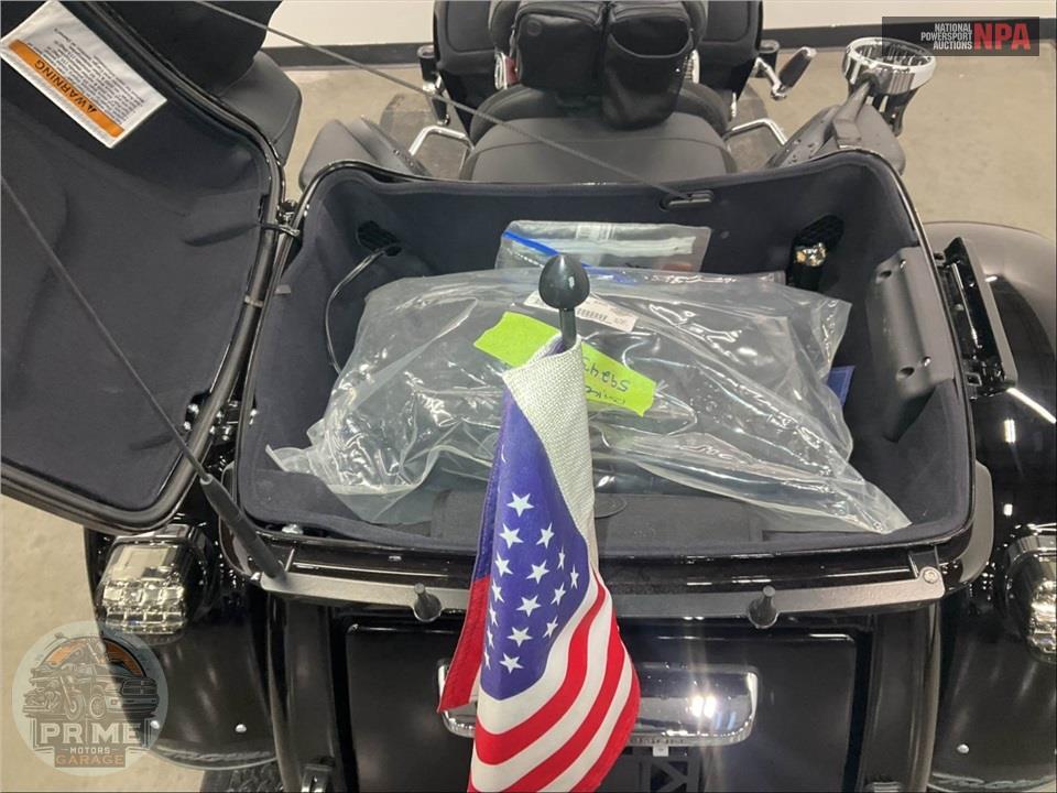 2022 Harley-Davidson FLHTCUTGSE CVO TRI GLIDE — фото 12