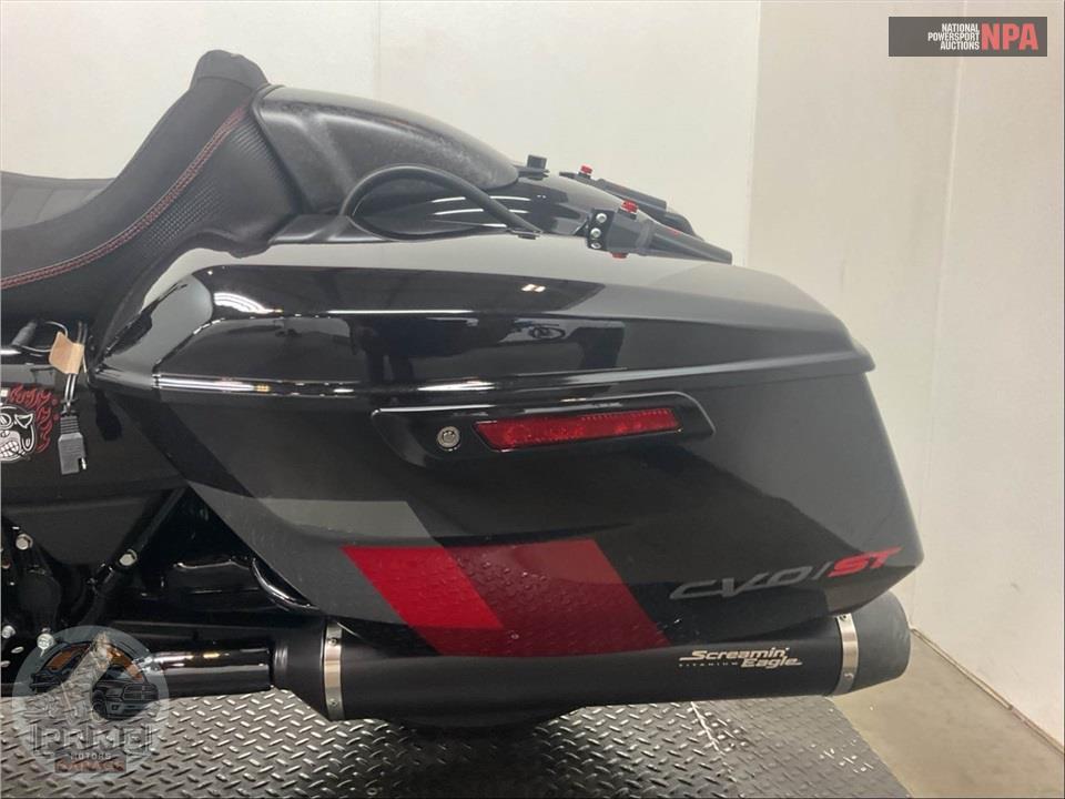 2025 Harley-Davidson FLTRXSTSE CVO ROAD GLIDE ST — фото 14
