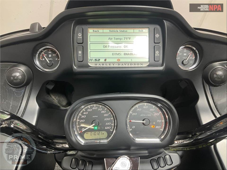 2018 Harley-Davidson FLTRU ROAD GLIDE ULTRA — фото 5