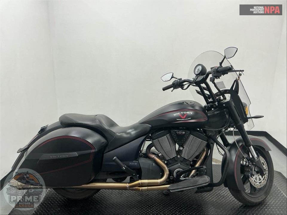 2013 Victory Motorcycles HARD-BALL — фото 1