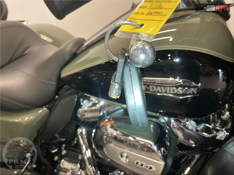 2021 Harley-Davidson FLHTCUTG TRI GLIDE ULTRA CLASSIC — фото 10
