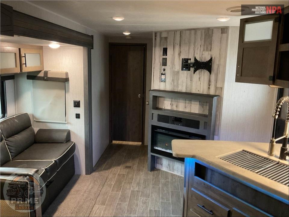 2020 Palomino By Forest River M-32BHQS - PUMA SERIES — фото 9