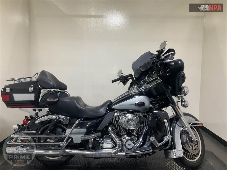 2013 HARLEY-DAVIDSON FLHTCU UL CLSC EL GLIDE