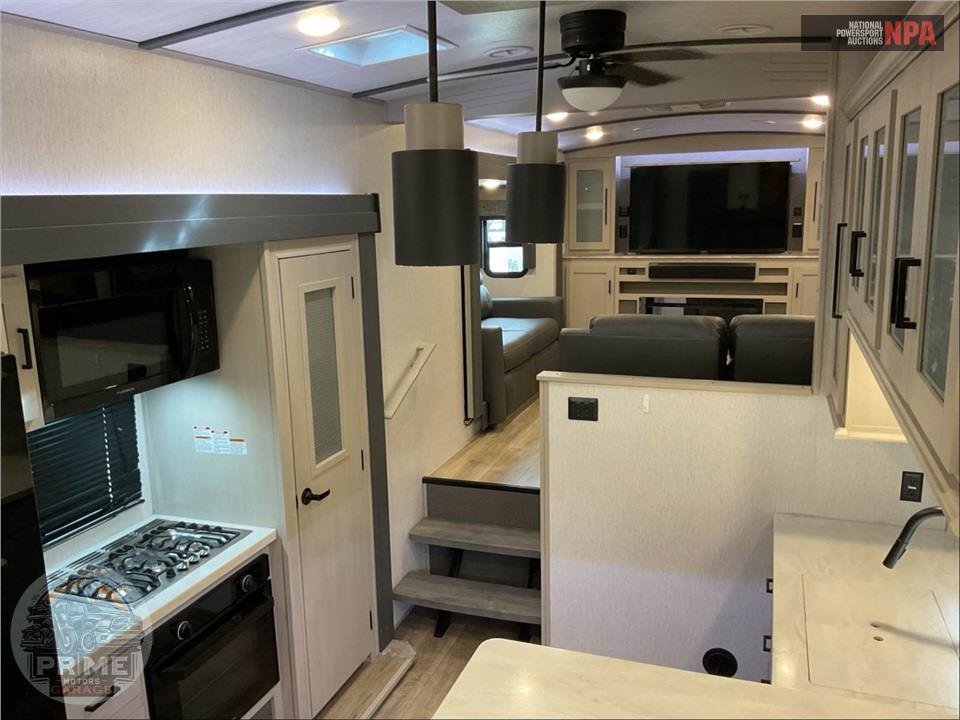 2023 Salem By Forest River M-378FL - HEMISPHERE FIFTH WHEEL SERIES — фото 6