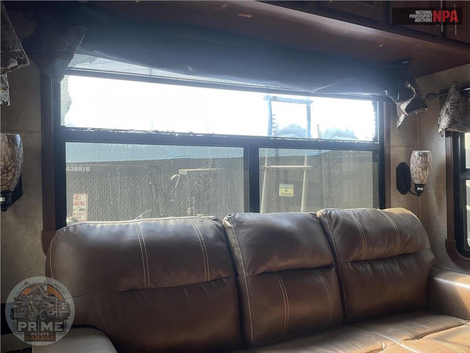 2017 Highland Ridge Rv M-397FBS - 3X FIFTH WHEEL SERIES — фото 14