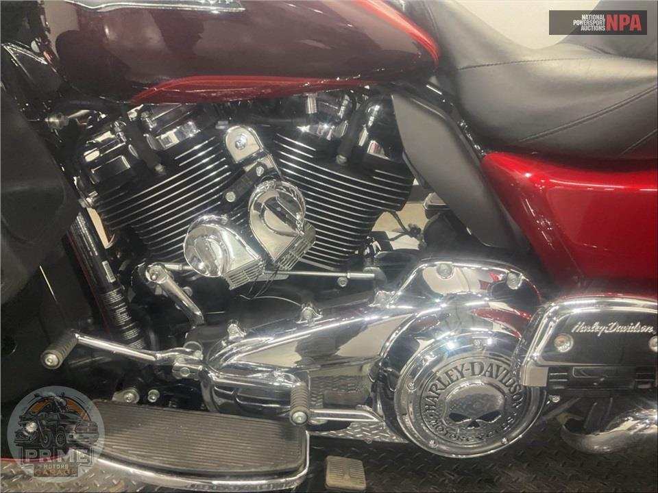 2018 Harley-Davidson FLHTCUTG TRI GLIDE ULTRA — фото 7