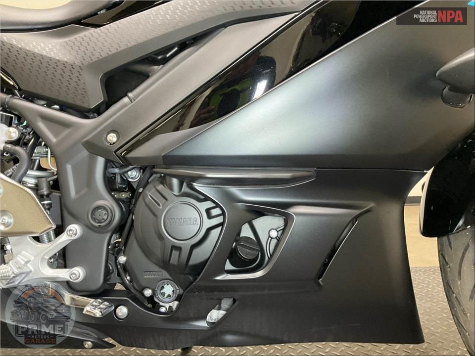 2023 Yamaha YZF-R3 — фото 6