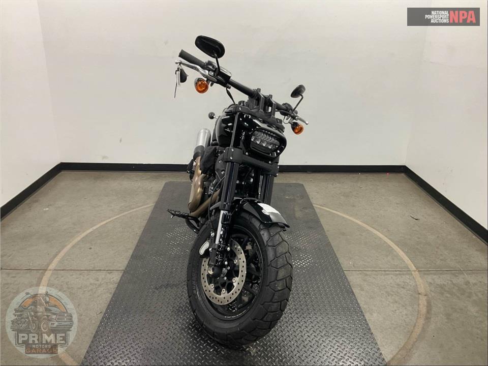 2022 Harley-Davidson FXFBS FAT BOB 114 — фото 2