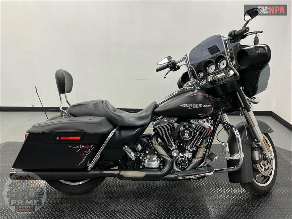 2013 Harley-Davidson FLHX STREET GLIDE — фото 1