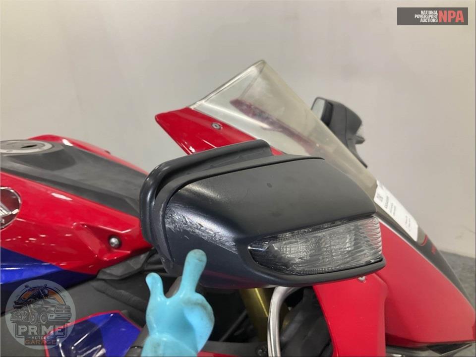 2023 Honda CBR1000RR — фото 21