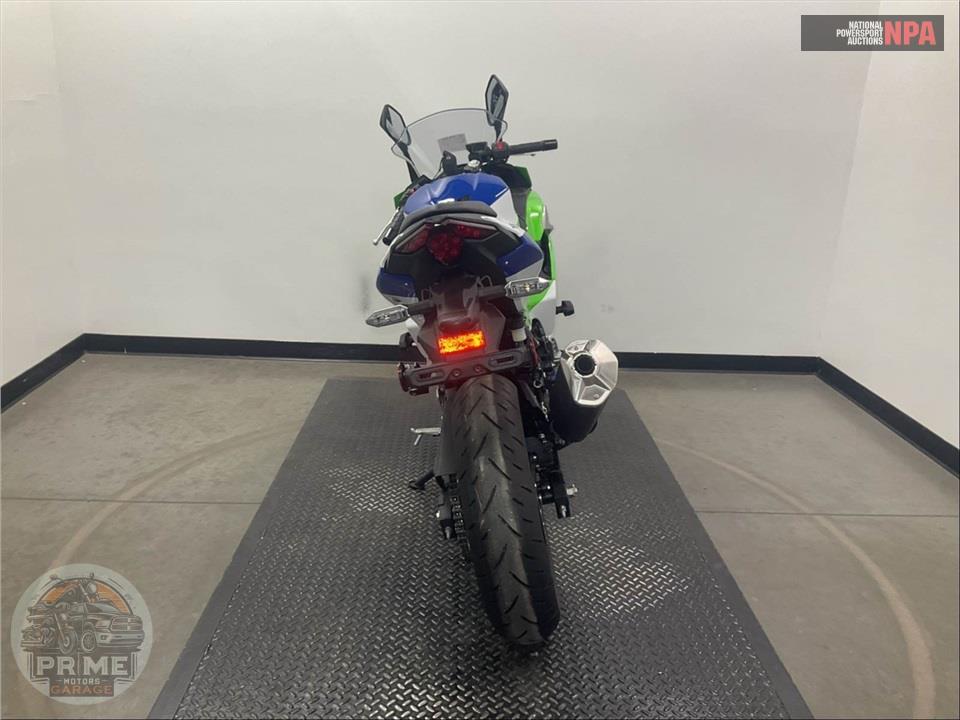 2024 Kawasaki EX500JRFBL NINJA 500 SE 40TH ANNIVERSARY — фото 4