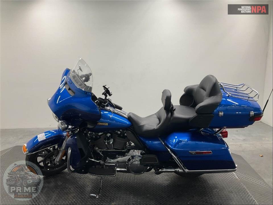 2017 Harley-Davidson FLHTK ULTRA LIMITED — фото 3